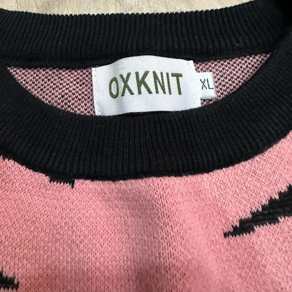 ✨NWT✨ Oxknit Pink Tiger Short Sleeve Sweater - Picture 3 of 5